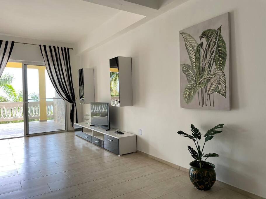 מונטגו ביי Spring Garden Mobay Resort Luxurious Apartments מראה חיצוני תמונה
