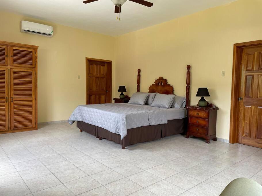 מונטגו ביי Spring Garden Mobay Resort Luxurious Apartments מראה חיצוני תמונה