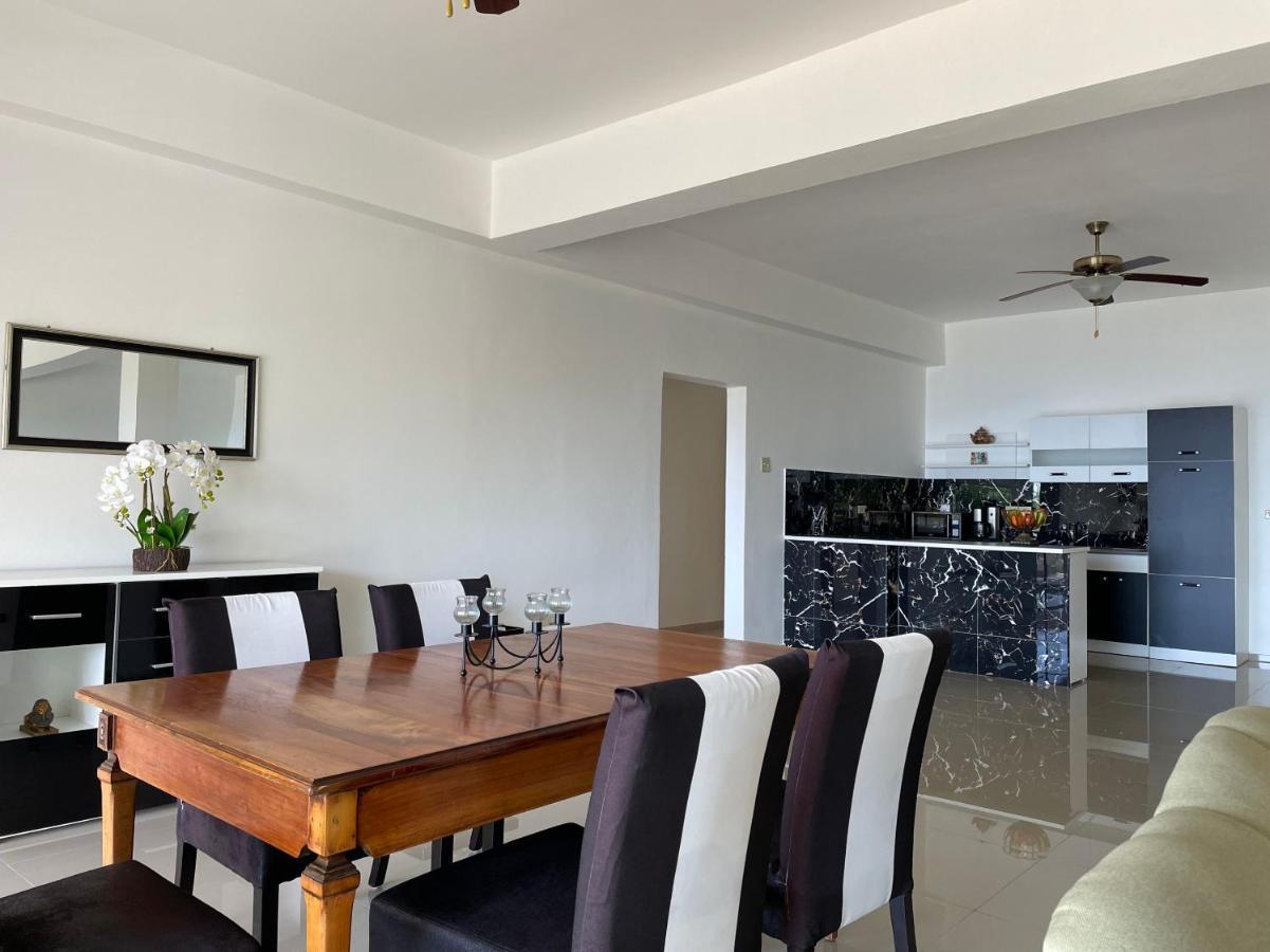 מונטגו ביי Spring Garden Mobay Resort Luxurious Apartments מראה חיצוני תמונה